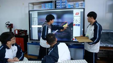 職業(yè)教育數(shù)字化轉型與創(chuàng)新 教育科技開發(fā)的新路徑